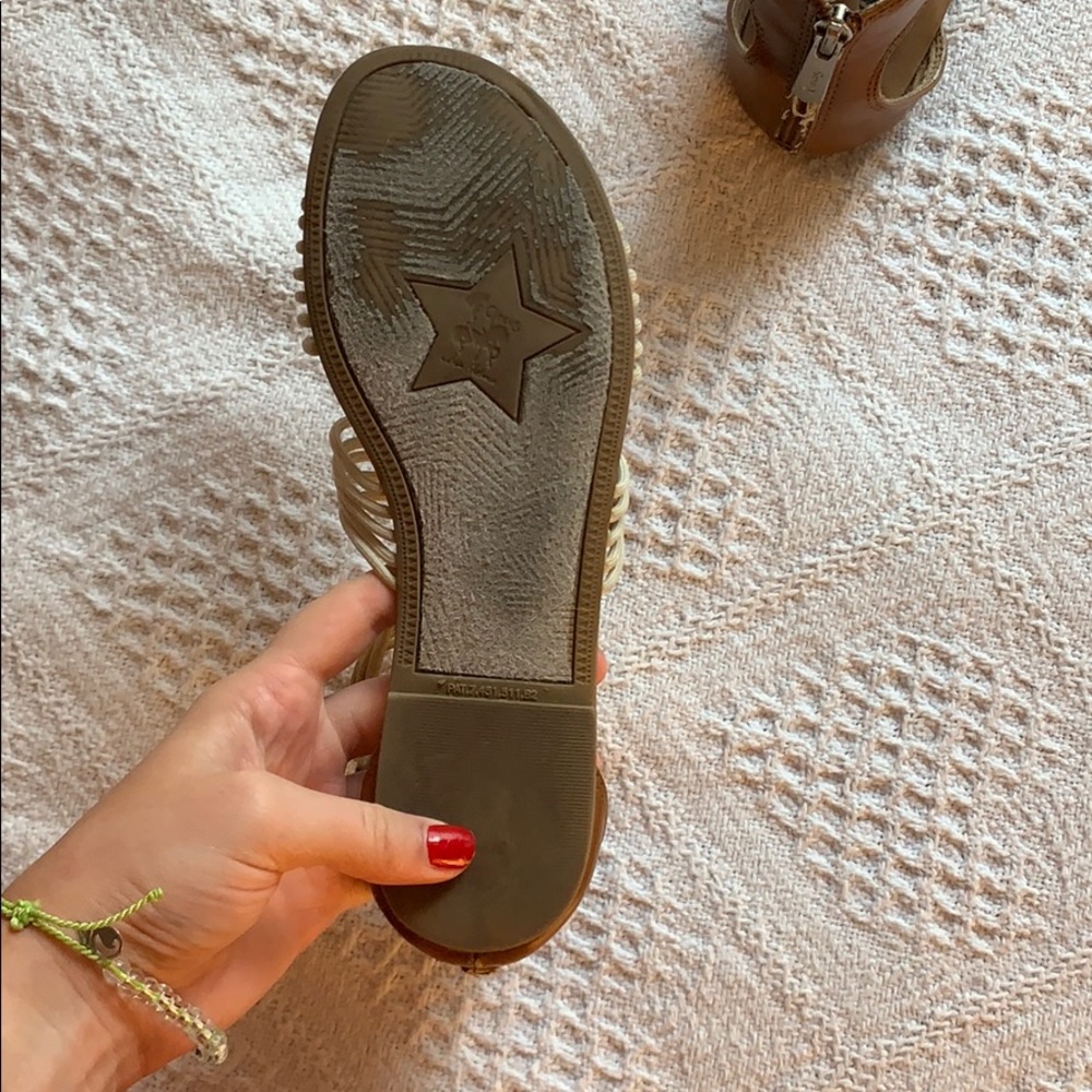 Sandals - Picture 4 of 4